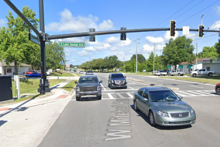 Oviedo Commuters Alert: Road Repairs on Mitchell Hammock Road Prompt Partial Closure and Traffic Delays
