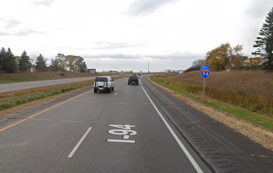 Passenger Dies, Children Hospitalized After Alleged Steering Wheel Grab Leads to Fatal I-94 Crash in Detroit