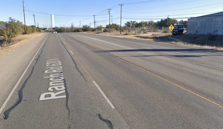 Pedestrian Fatally Struck by Vehicle in North Lakeway, Prompting Road Closures and Investigation