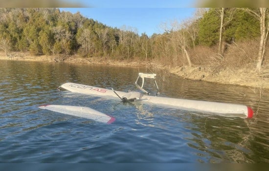 Pilot Miraculously Swims to Safety After Plane Crash on Center Hill Lake, Tennessee