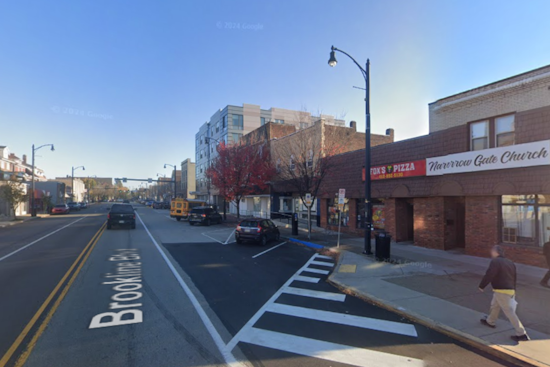 Pittsburgh Police Search for Suspects After Employee Attacked During Brookline Business Robbery
