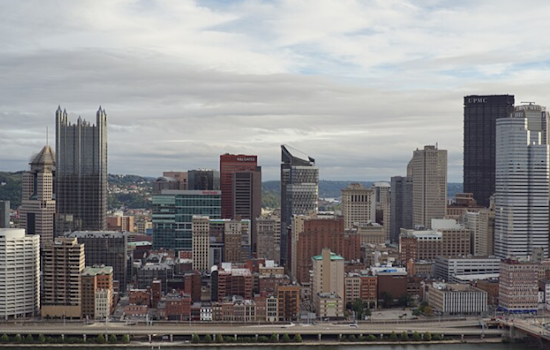 Pittsburgh Prepares for Light Rain Today, Warmer Temps Now, Snow Potential This Weekend