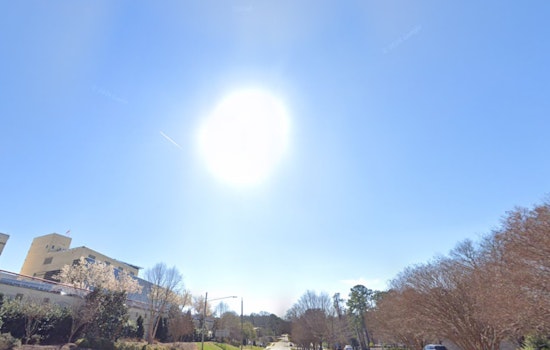 Raleigh's Weather Rollercoaster From Sunny Skies to Showers Residents Brace for Unpredictable Week Ahead