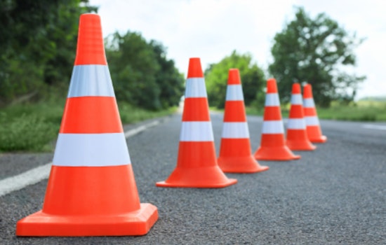 Sammamish Residents Anticipate Relief with Ziply Fiber Permit Resumption, Face Redmond Road Closure Delays