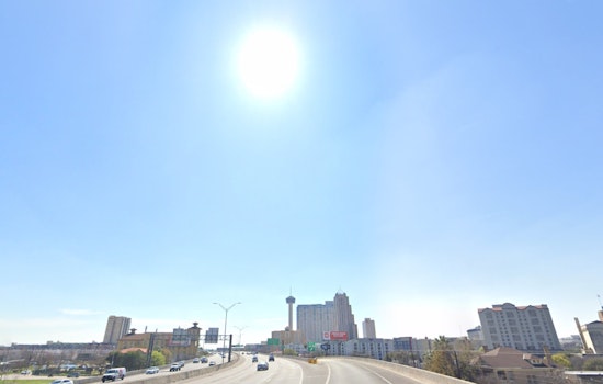 San Antonio Welcomes Warmer Weather as Fog Clears, Umbrellas Advised for Thursday Showers