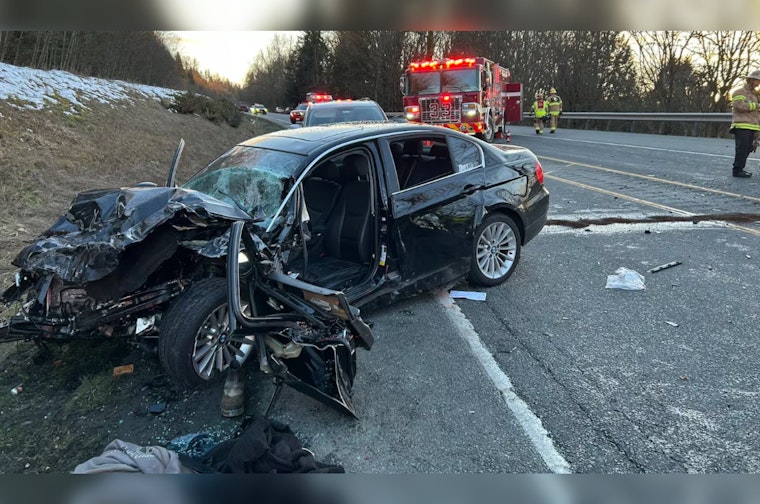Serious Injuries Reported in Head-On Collision on State Route 522 Near Maltby and Monroe