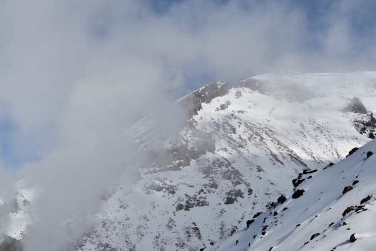Skiers Survive Multiple Avalanches in New Hampshire's White Mountains Amid Warnings of Continued Danger