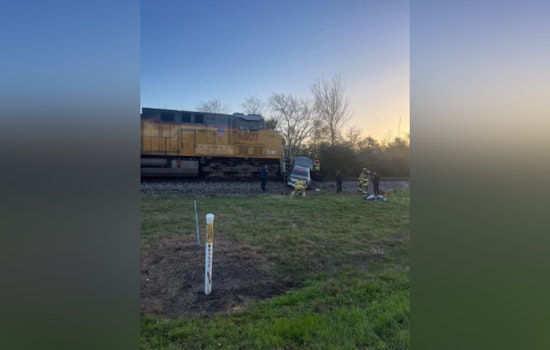 Southeast Houston Tragedy, Driver Loses Life Attempting to Outrun Train at Galveston Road Crossing