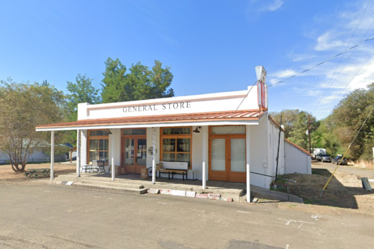 Spray General Store to Become Warm Community Hub with OREM Grant Funding