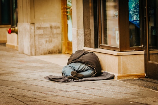 Staten Island Joins NYC's Effort to Combat Homelessness with New SOS Team, Governor Hochul Announces Expansion