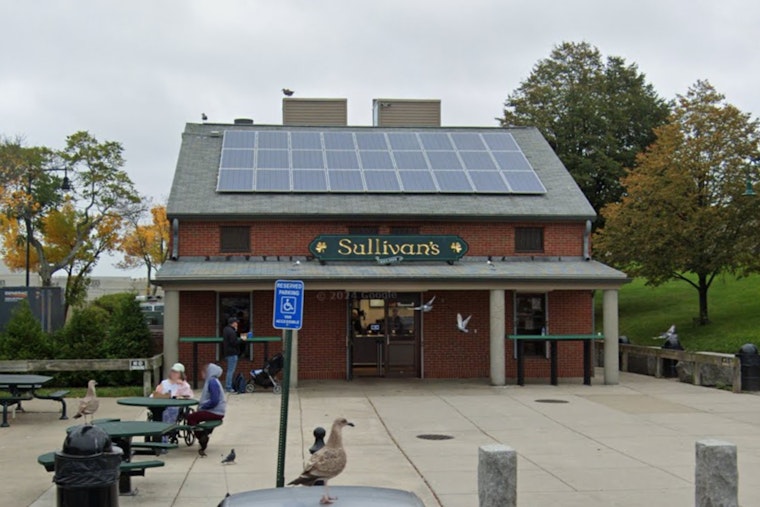 Sullivan's Castle Island in South Boston Wins Prestigious James Beard America’s Classics Award
