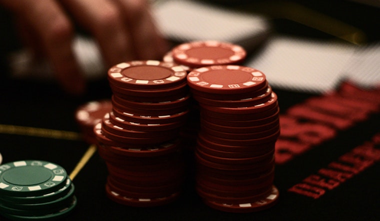 Survey Reveals 73% of Texans Support Casino Resorts, Majority Back Online Sports Betting Amid Legislative Hesitation