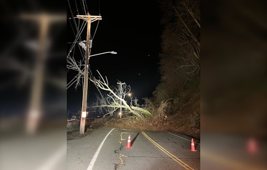 Tacoma's Marine View Drive Closed Due to Landslide, Commuters Advised to Use Alternate Routes