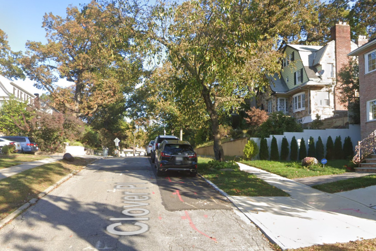 Teenage Girl Fatally Shot in Queens Home, 16-Year-Old Boy Questioned