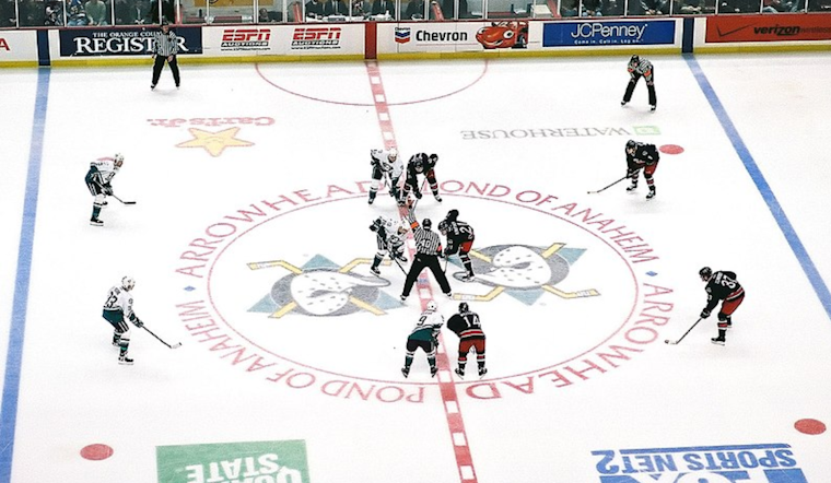 Unity on Ice, Columbus Blue Jackets and Blackhawks Fans Sing Birthday Wishes to Late Hockey Star's Son