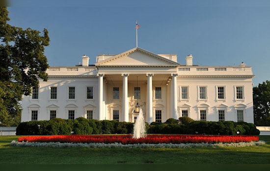 U.S. President Launches Initiative to Scale Back Federal Bureaucracy, Targeting Four Agencies for Downsizing