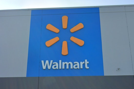 Wall Street Retreats on Walmart's Forecast Caution, Mixed Outcomes for Tech Giants and Global Markets