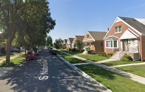Weekend of Vehicle Collisions With Buildings Stirs Unease in Chicago Neighborhoods
