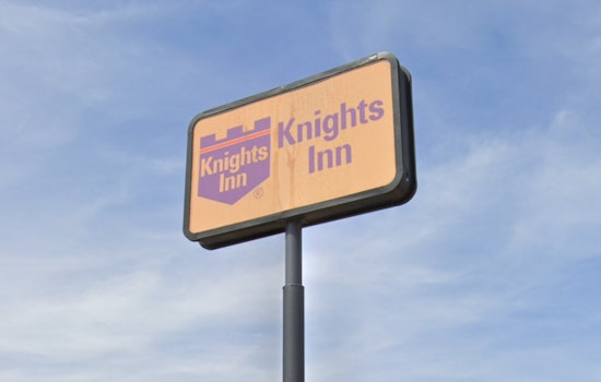 Woman Injured in Shooting at Phoenix Hotel, Suspect Detained