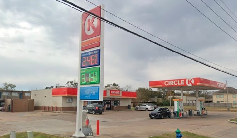Young Father Fatally Shot in Front of Family at Houston Gas Station Gunman At Large