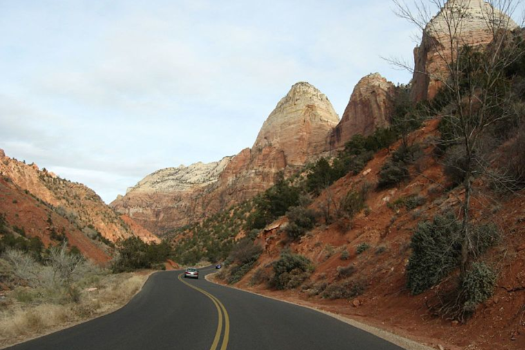 Zion National Park Reopens Scenic Drive After Rockfall Clears, Resumes Visitor Access