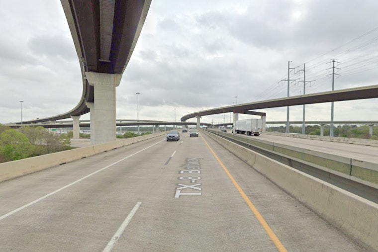 10 Injured in Two-Vehicle Collision on Eastex Freeway Near Beltway 8; No Fatalities Reported