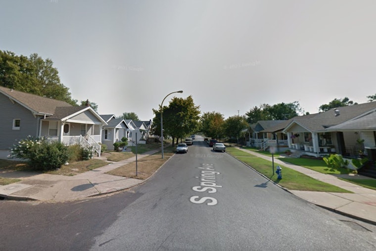 21-Year-Old Woman Shot in Knee During Attempted Robbery in Dutchtown, St. Louis