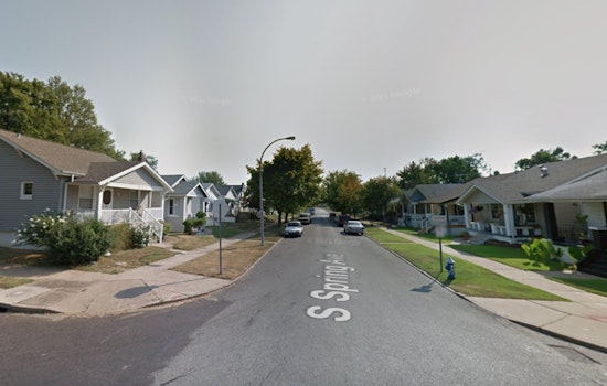 21-Year-Old Woman Shot in Knee During Attempted Robbery in Dutchtown, St. Louis