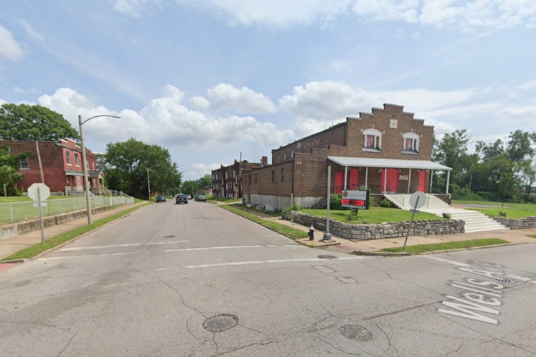 41-Year-Old Man Reports Late-Night Carjacking in Wells-Goodfellow, St. Louis Police Seek Leads