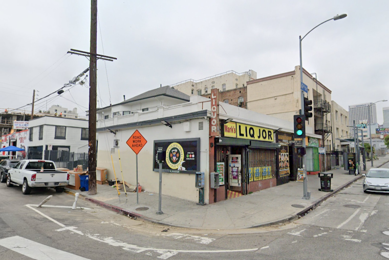 72 Firefighters Quell Westlake Restaurant Blaze in 22 Minutes, Cause Under Investigation