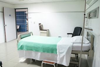 Arizona's Proposed Bill to Require Citizenship Status at Hospitals Sparks Debate in Healthcare and Immigrant Communities