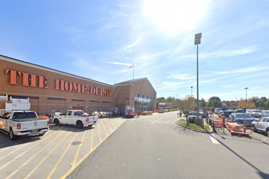 Armed Suspect Fatally Shot by NYPD Officers in Staten Island Home Depot Parking Lot Confrontation