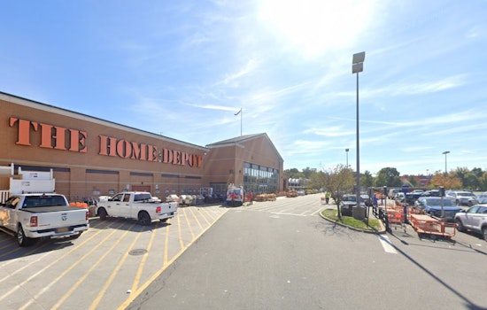 Armed Suspect Fatally Shot by NYPD Officers in Staten Island Home Depot Parking Lot Confrontation