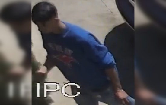 Austin Police Appeal for Public Assistance to Identify Suspect in Armed Robbery at La Finca Supermercado on North Lamar