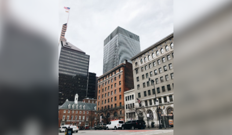 Baltimore Braces for Fickle Spring Weather: Warm Spell Gives Way to Thunderstorms and Tidal Surge