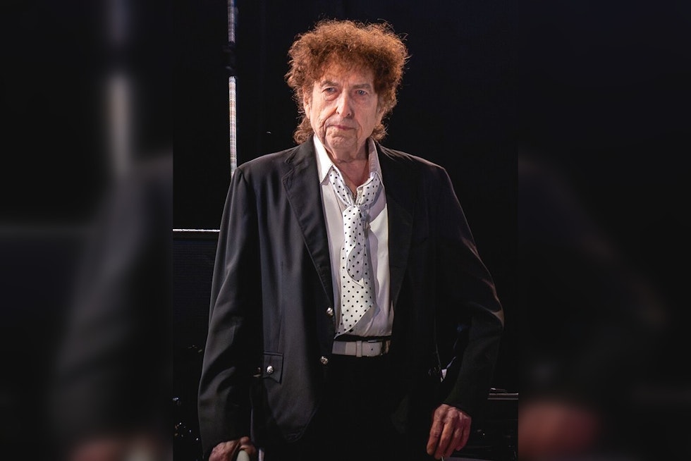 Boston Auction House Hits High Note as Bob Dylan's Legendary '61 Demo Tape Sparks Collectors Frenzy