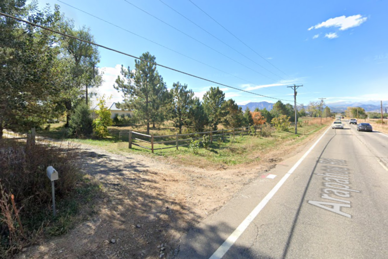 Boulder County First Responders Swiftly Extinguish Early Morning Chicken Coop Blaze on Arapahoe Road
