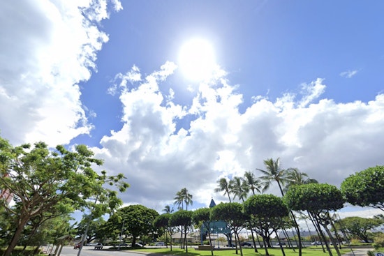 Breezy Conditions to Continue in Honolulu with Winds Expected to Ease by Weekend, NWS Advises