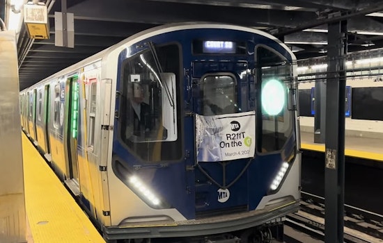 Brooklyn's G Line Unveils First "Open Gangway" Subway Train, Enhancing Commuter Experience