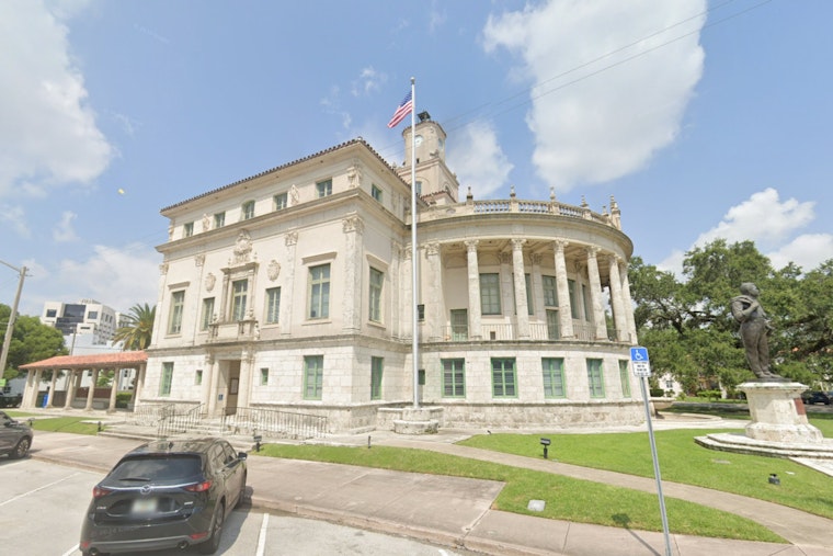 Carnaval on the Mile Brings Festive Flair to Coral Gables with Art, Music, and Family Fun