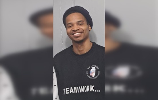 Chicago Police Seek Assistance in Locating Missing 33-Year-Old Deonte Moore Last Seen on South Oglesby