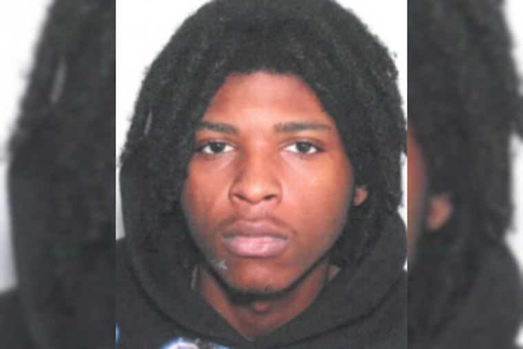 Cincinnati Police Seeking Public's Help to Locate Suspect Amarieon Smith in UDF Robbery on Glenmore Ave