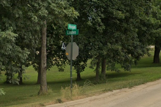 Clarkston Woman Dies in Traffic Collision at Fenton Intersection, Investigation Underway