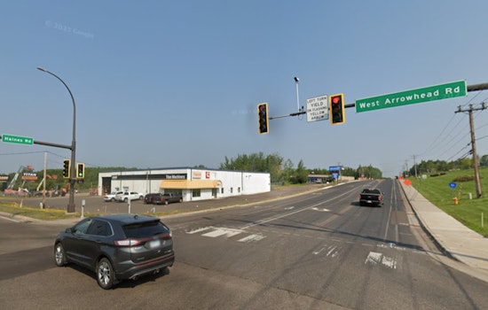 Crash Disables Traffic Lights at Busy Haines and West Arrowhead Intersection as St. Louis County Advises Caution and Alternative Routes