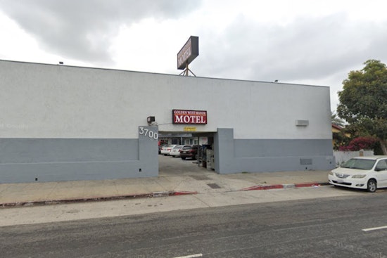 Critical Injuries in Exposition Park Apartment Fire; LAFD Investigates Cause