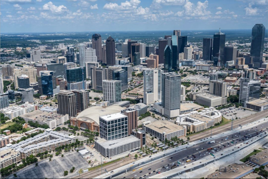 Dallas Area Under Wind Advisory: Residents Warned of Gusts Up to 45 mph