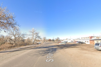 Denver Police Investigate Unexplained Death on S Platte River Drive, Await Medical Examiner’s Findings