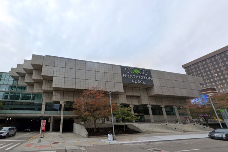 Detroit's Autorama Returns with a Spectacular Display of Automotive Innovation and Nostalgia at Huntington Place