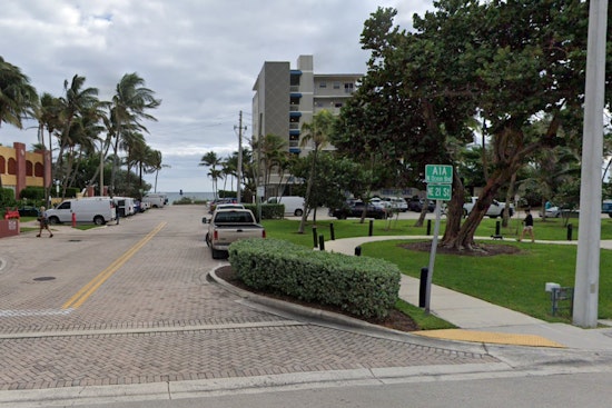 Diver Hospitalized After Being Struck by Boat Propeller Off Fort Lauderdale Beach