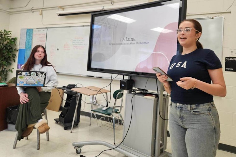 Douglas Anderson School of the Arts Launches "Arts Entrepreneurship" Course for Creatives